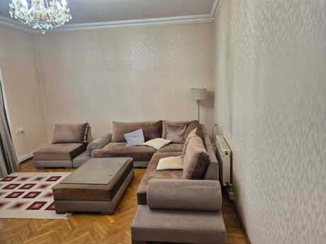 Elan №6146612 - Bakı, Nəriman Nərimanov m., 3 otaqlı, 80 m², 2/4 mərtəbə