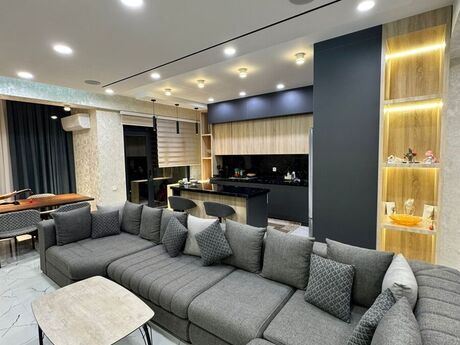 Elan №6146630 - Bakı, Xətai r., 3 otaqlı, 130 m², 18/20 mərtəbə