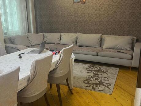 Elan №6146694 - Bakı, Bakıxanov q., 4 otaqlı, 129 m², 7/19 mərtəbə