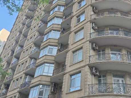 Elan №6146772 - Bakı, 8 Noyabr m., 3 otaqlı, 126 m², 4/17 mərtəbə