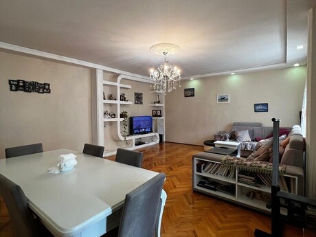 Elan №6146768 - Bakı, Yeni Yasamal q., 5 otaqlı, 130 m², 3/9 mərtəbə