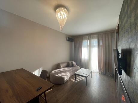 Elan №6146845 - Bakı, Şah İsmayıl Xətai m., 2 otaqlı, 65 m², 5/17 mərtəbə