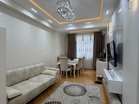 Elan №6147084 - Bakı, Memar Əcəmi m., 3 otaqlı, 95 m², 10/15 mərtəbə