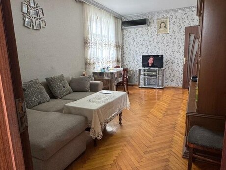 Объявление №6147329 - Баку, пос. Бакиханова, 2-комн., 36 м², 5/5 этаж