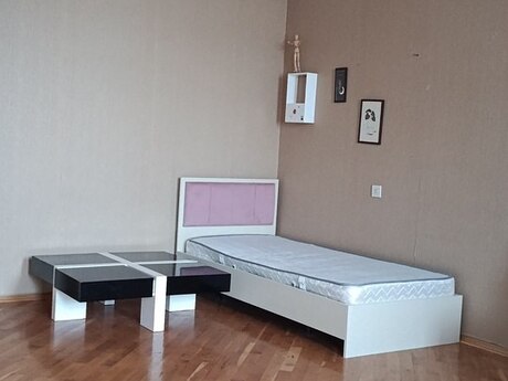 Аренда: 3-комнатная квартира, 160 м², 28 May: 230 ₼/мес 4