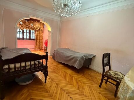 Объявление №6147423 - Баку, м. Халглар Достлугу, 3-комн., 85 м², 1/5 этаж