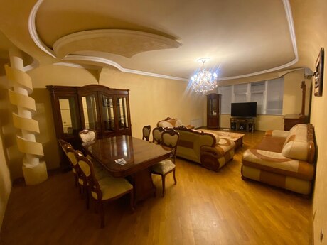 Elan №6147772 - Bakı, Nərimanov r., 3 otaqlı, 145 m², 7/18 mərtəbə