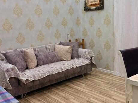 Elan №6147830 - Bakı, Qaraçuxur q., 2 otaqlı, 52 m², 1/4 mərtəbə