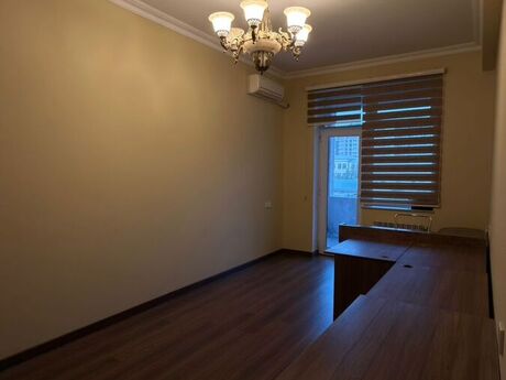 4 otaqlı mənzil, 198 m², 28 May: 655 000 ₼ 3
