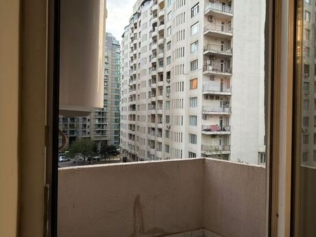 4 otaqlı mənzil, 198 m², 28 May: 655 000 ₼ 4