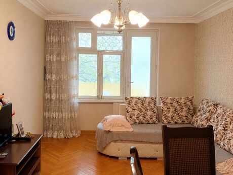 Elan №6147908 - Bakı, İnşaatçılar m., 3 otaqlı, 85 m², 3/5 mərtəbə