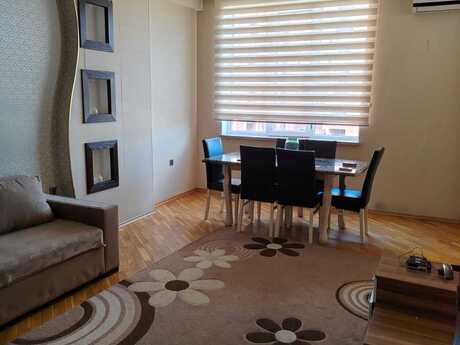 Elan №6147976 - Bakı, 28 May m., 2 otaqlı, 70 m², 14/18 mərtəbə