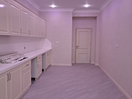 Elan №6148109 - Bakı, 8-ci mikrorayon q., 3 otaqlı, 145 m², 12/18 mərtəbə