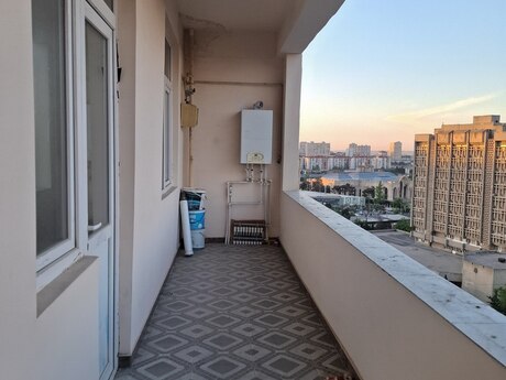 3-комнатная квартира, 145 м², 8-ci mikrorayon: 375 000 ₼ 4