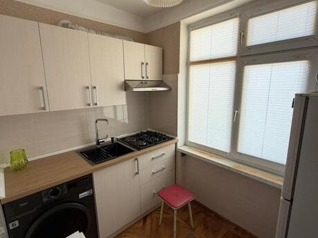 Elan №6148187 - Bakı, Nəriman Nərimanov m., 1 otaqlı, 40 m², 5/5 mərtəbə