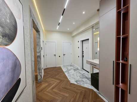 Elan №6148192 - Bakı, Şah İsmayıl Xətai m., 2 otaqlı, 81 m², 12/13 mərtəbə