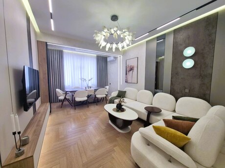 Elan №6148225 - Bakı, Gənclik m., 3 otaqlı, 120 m², 8/16 mərtəbə