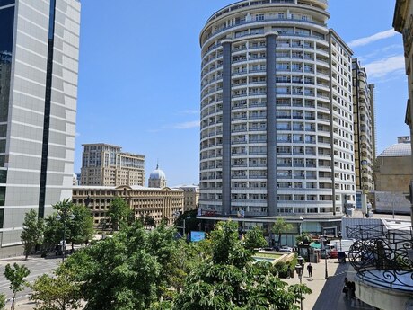 Elan №6148418 - Bakı, Nizami m., 3 otaqlı, 117 m², 7/13 mərtəbə
