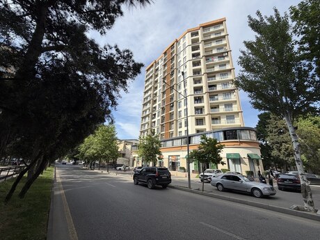 Elan №6148548 - Bakı, Bakıxanov q., 3 otaqlı, 127 m², 13/14 mərtəbə