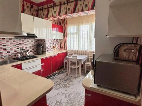 Elan №6148654 - Bakı, Memar Əcəmi m., 2 otaqlı, 70 m², 4/9 mərtəbə