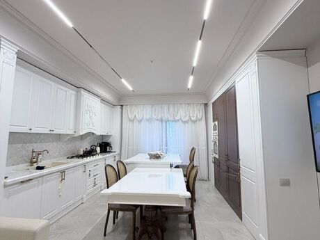 Elan №6148873 - Bakı, Nəsimi r., 4 otaqlı, 210 m², 6/18 mərtəbə