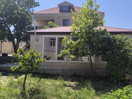 5-комн. дом/дача - пос. Горадил - 240 м²