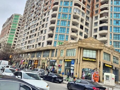 Elan №6149298 - Bakı, Nəriman Nərimanov m., 2 otaqlı, 70 m², 12/17 mərtəbə