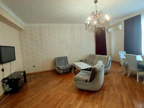 Elan №6149524 - Bakı, Şah İsmayıl Xətai m., 3 otaqlı, 100 m², 17/18 mərtəbə