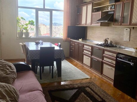 3 otaqlı mənzil, 150 m², 20 Yanvar: 325 000 ₼ 2