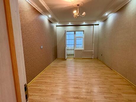 2-комн. вторичка - м. Иншаатчылар - 50 м²