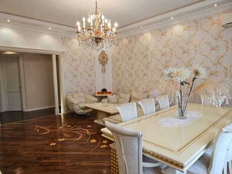 3 otaqlı mənzil, 123 m², İçəri Şəhər: 565 000 ₼ 2
