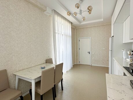 3-комнатная квартира, 125 м², 8 Noyabr: 380 000 ₼ 4