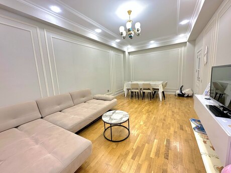 Elan №6149751 - Bakı, Qara Qarayev m., 2 otaqlı, 71 m², 10/17 mərtəbə