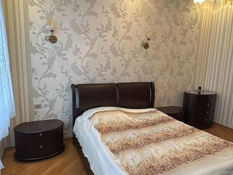 3-комн. новостройка - м. Низами - 125 м²