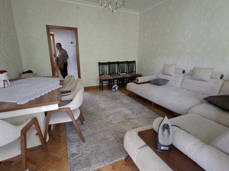 3 otaqlı köhnə tikili - Nəriman Nərimanov m. - 100 m²