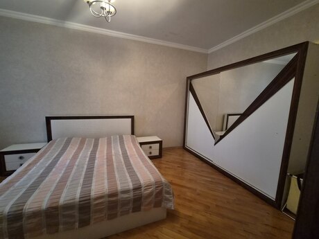 м. Ази Асланов