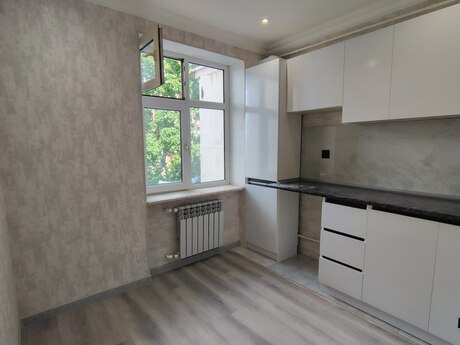 Elan №6150135 - Bakı, Nərimanov r., 2 otaqlı, 60 m², 4/5 mərtəbə
