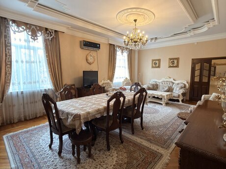 6 otaqlı həyət evi, 500 m², Ağ şəhər: 1 300 000 ₼ 2