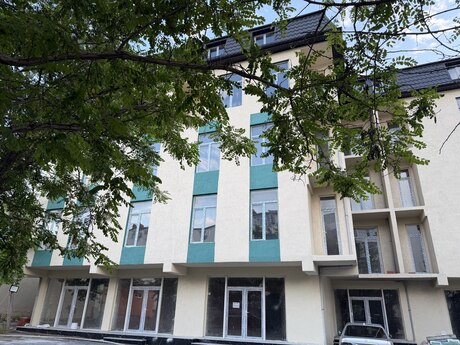 Qurtuluş 93 kompleksində 2 otaqlı yeni tikili mənzil satılır, 76 m², 75 000 AZN, şəkil 2 / 5