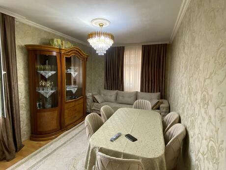 Объявление №6150449 - Баку, пос. Бакиханова, 2-комн., 65 м², 1/5 этаж