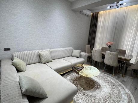 3-комн. новостройка - м. Низами - 110 м²
