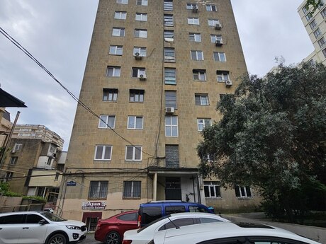 Elan №6150611 - Bakı, İnşaatçılar m., 2 otaqlı, 60 m², 3/9 mərtəbə