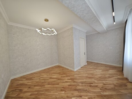 3 otaqlı yeni tikili - Bakıxanov q. - 92 m²