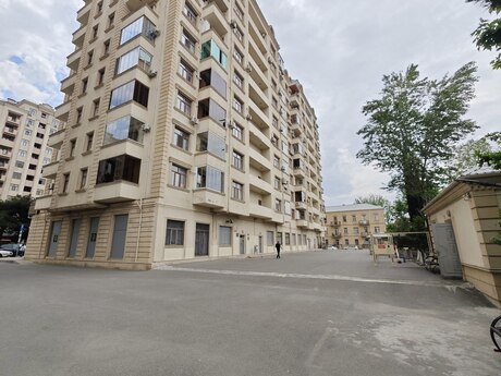 3 otaqlı yeni tikili - Bakıxanov q. - 92 m²