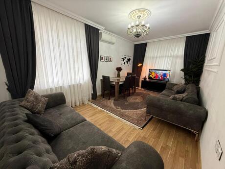 Elan №6150635 - Bakı, 8-ci kilometr q., 2 otaqlı, 65 m², 4/5 mərtəbə