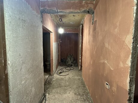 Obyekt - Elmlər Akademiyası m. - 400 m²