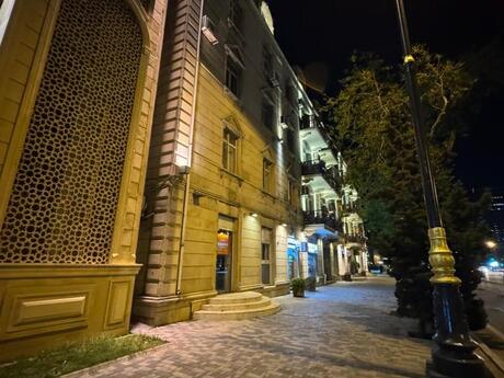 Elan №6150782 - Bakı, Şah İsmayıl Xətai m., 2 otaqlı, 65 m², 2/4 mərtəbə