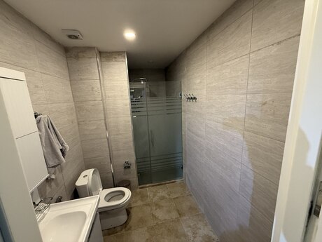 2 otaqlı yeni tikili - Bayıl q. - 78 m²