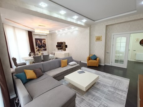 Elan №6150835 - Bakı, Xətai r., 3 otaqlı, 150 m², 4/7 mərtəbə