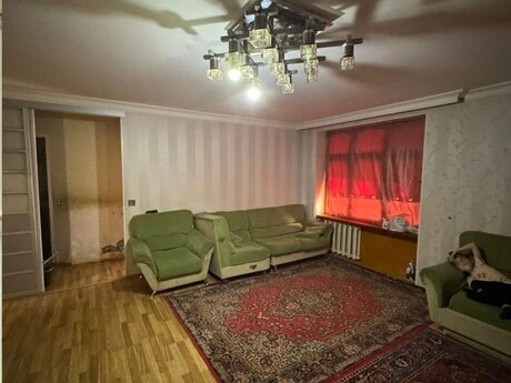 м. Нефтчиляр